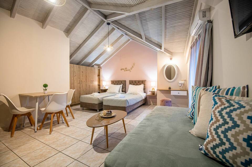 Koukos Loft Apartments 3
