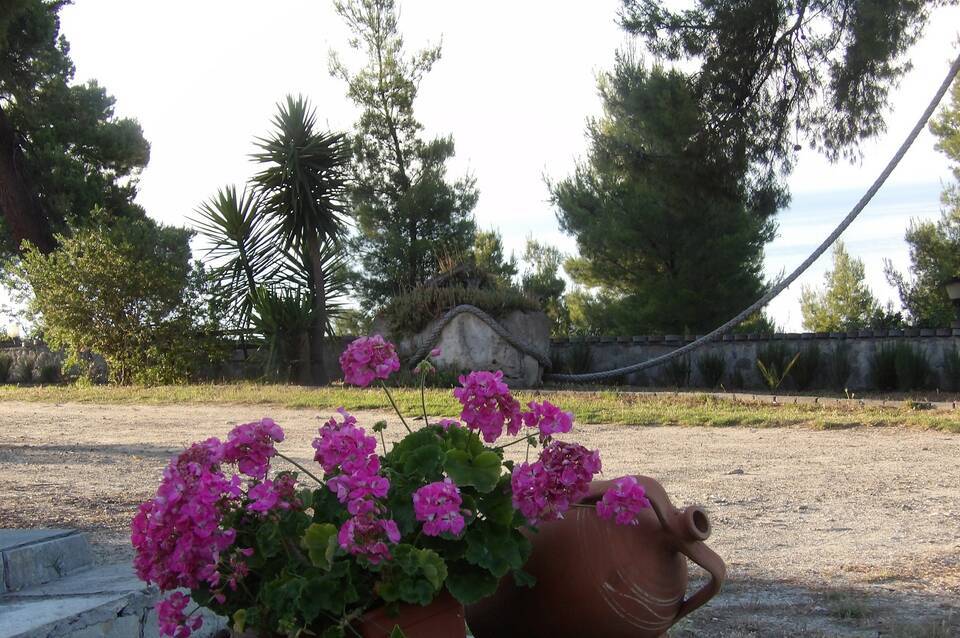 Apartments Peristerides 4
