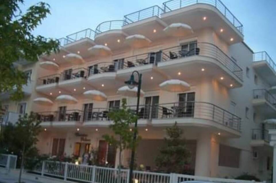 Christina Hotel 2