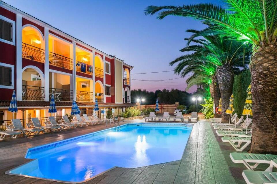 Rose Club Hotel 1
