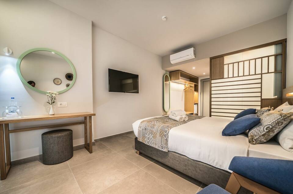 Adele Beach Hotel 4