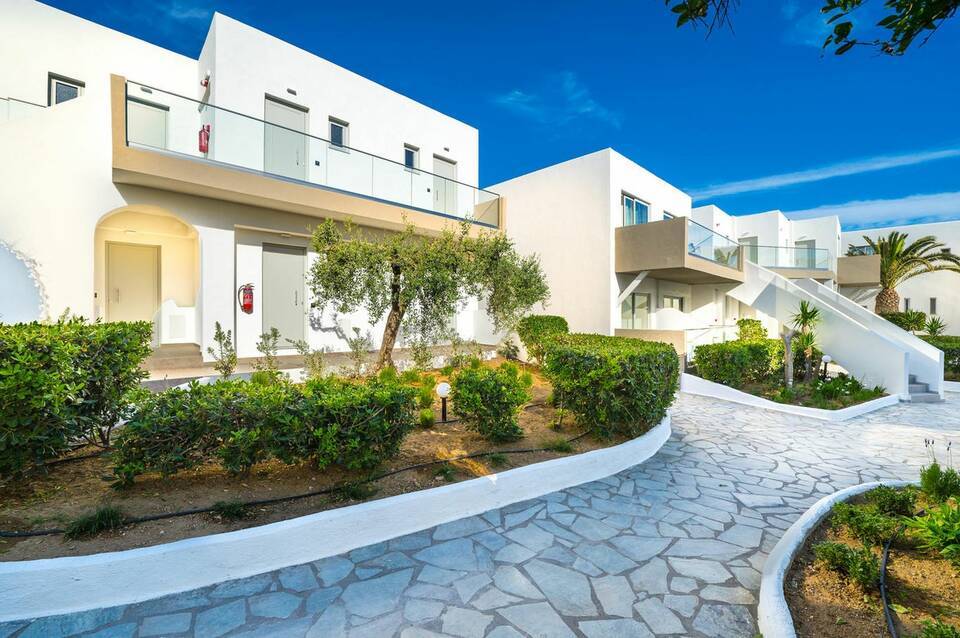 Adele Beach Hotel 5