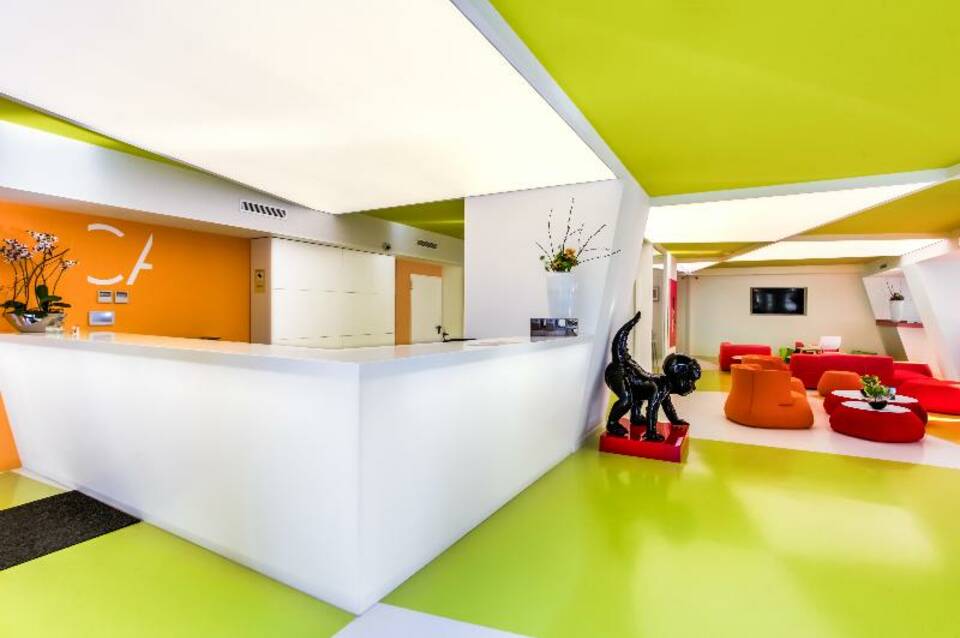 Cosmo Apartments 5