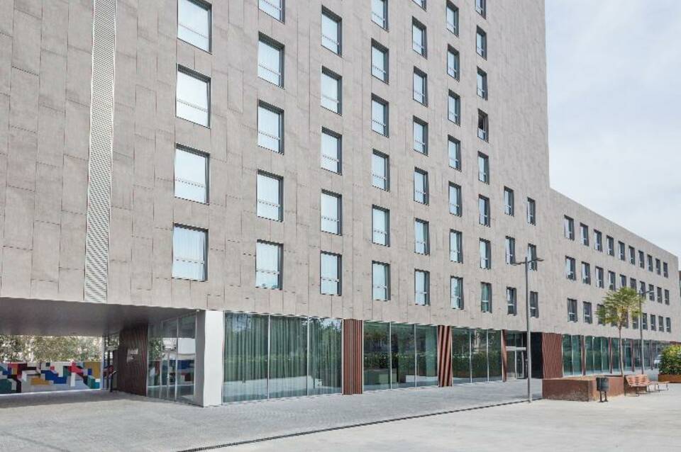 Hotel Acta Voraport 2