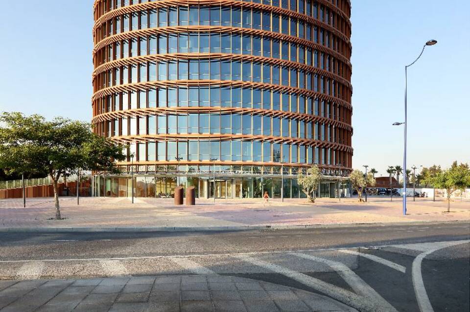 Eurostars Torre Sevilla 3