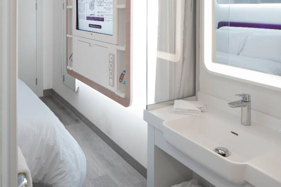 Yotel Istanbul Airport Landside 1