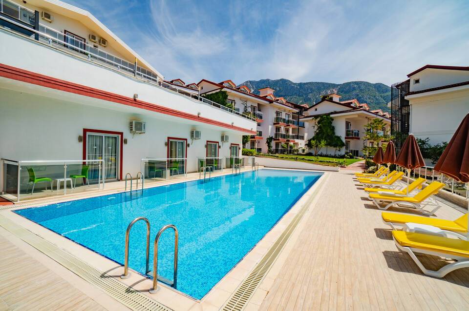 Sunshine Holiday Resort 1
