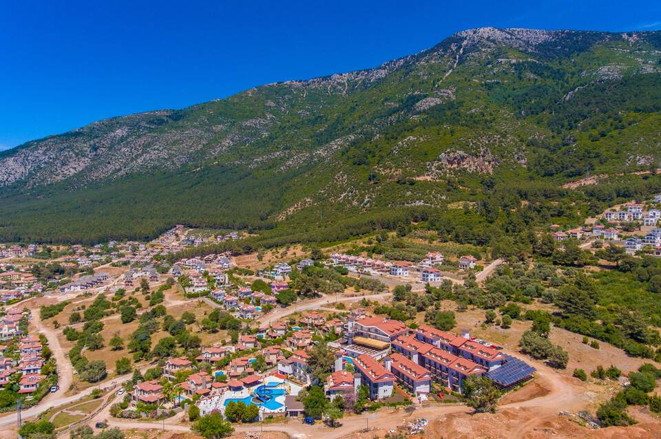 Sunshine Holiday Resort 2