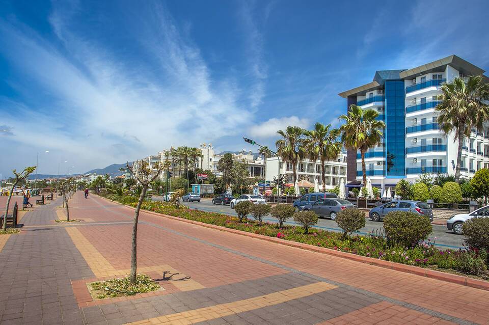 Parador Beach Hotel 1