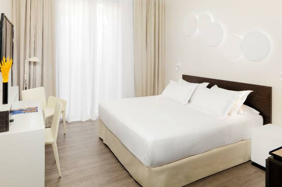 H10 Port Vell 3