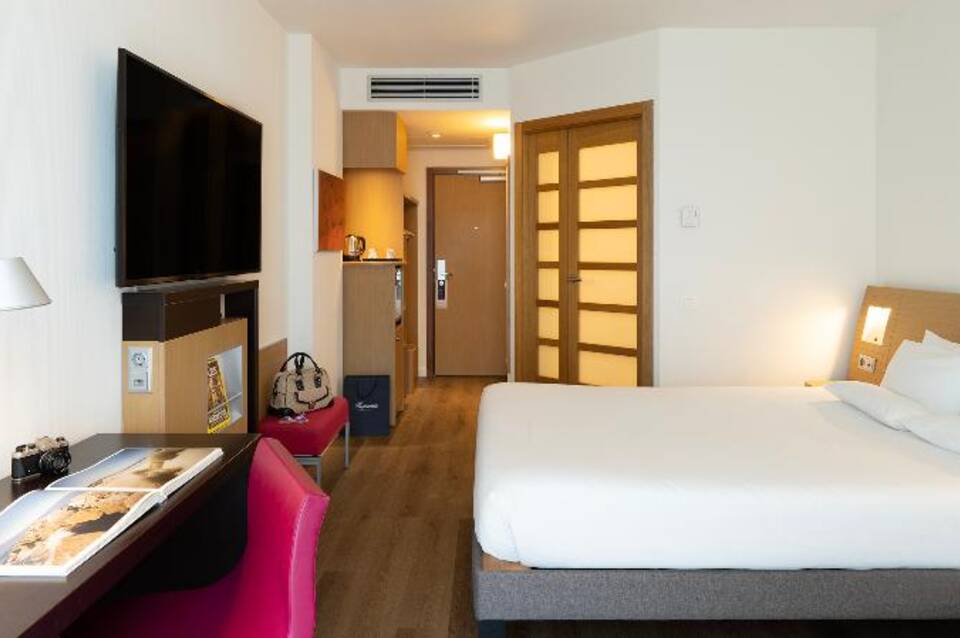 Novotel Barcelona City 4