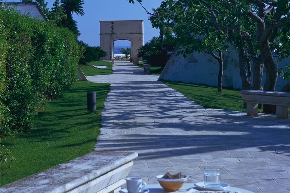 Grand Hotel Masseria Santa Lucia 1