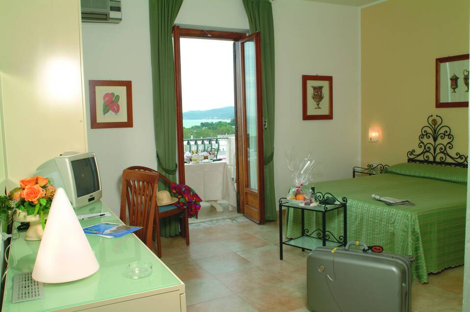 Degli Aranci 3