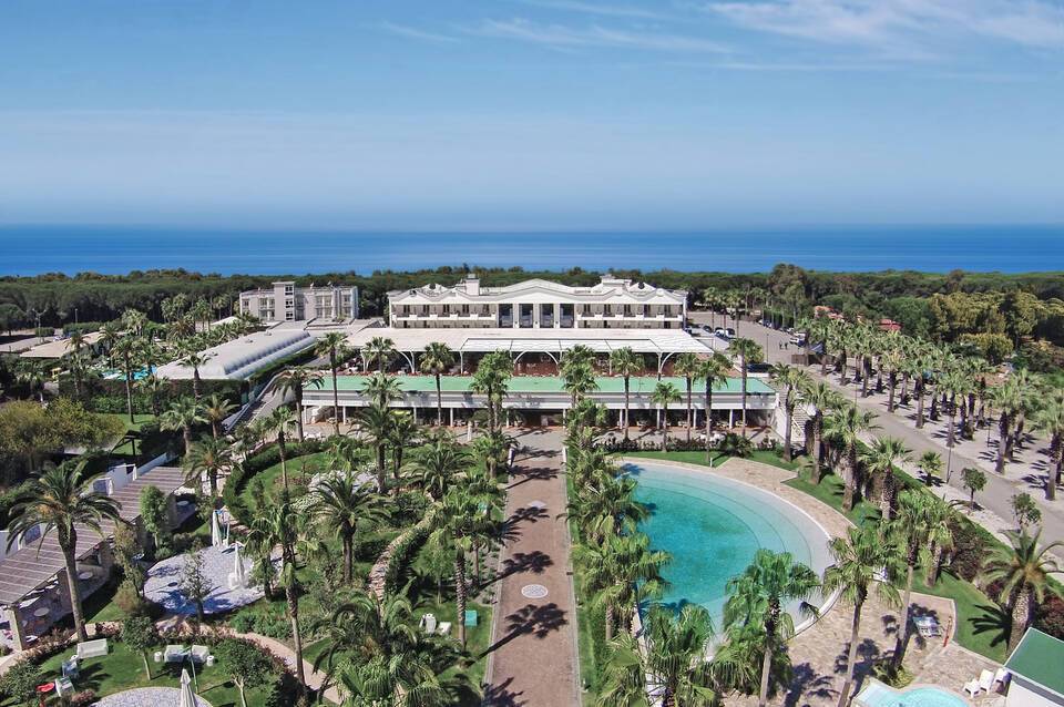 Savoy Hotel & Spa - Preferred Hotels & Resorts 1