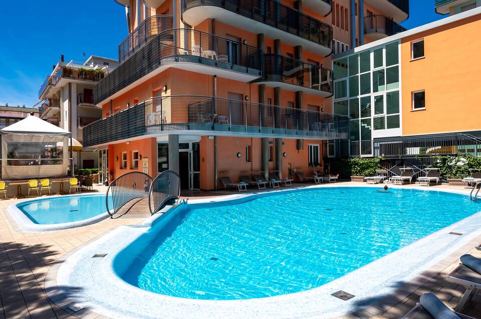 Aparthotel Sheila 1