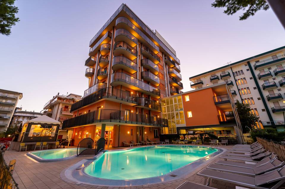 Aparthotel Sheila 3