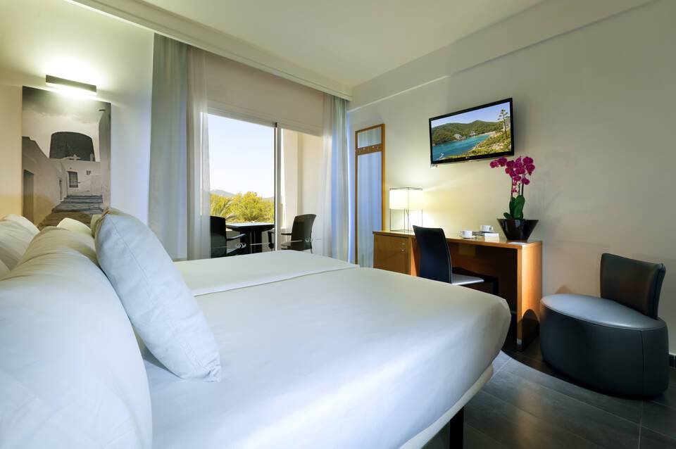 Palladium Hotel Cala Llonga 2