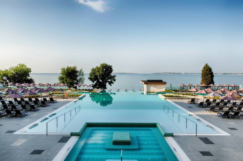 Secrets Sunny Beach Resort & Spa 1