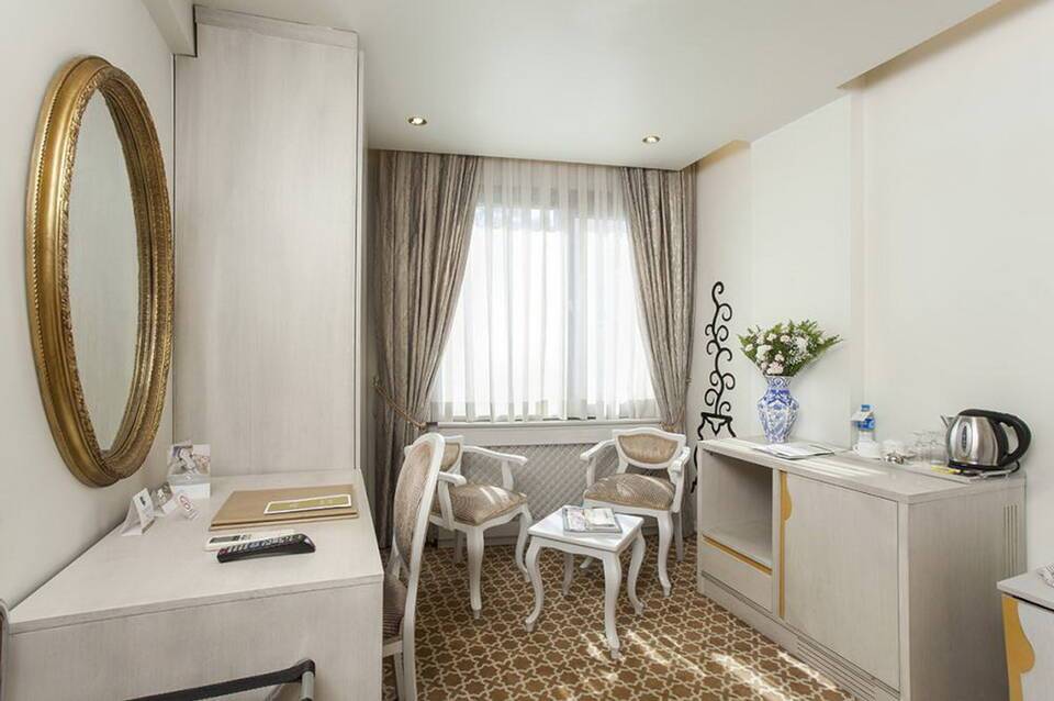 Ottoman Hotel Imperial 4