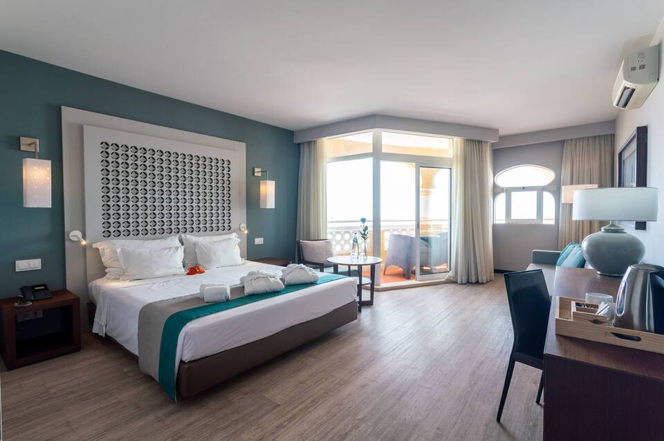 AP Oriental Beach 4