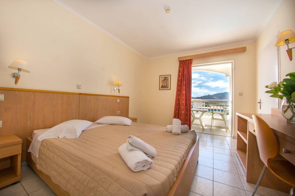 Poseidon Beach 4