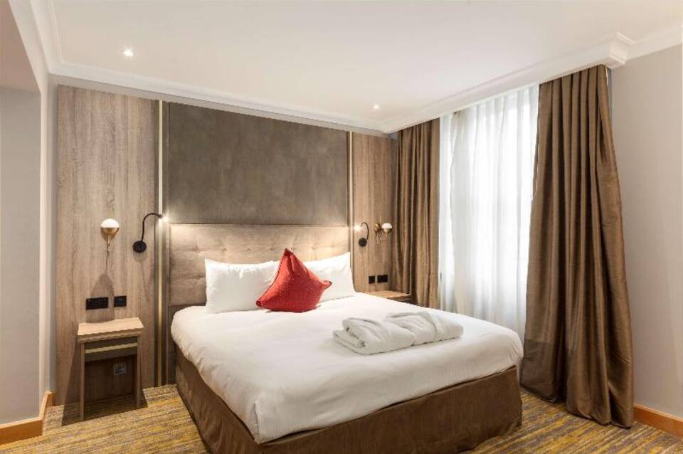 Courthouse Hotel London Soho 2
