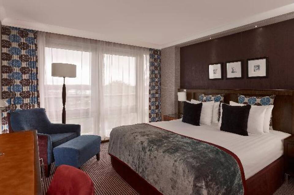 Crowne Plaza London - Gatwick Airport 4