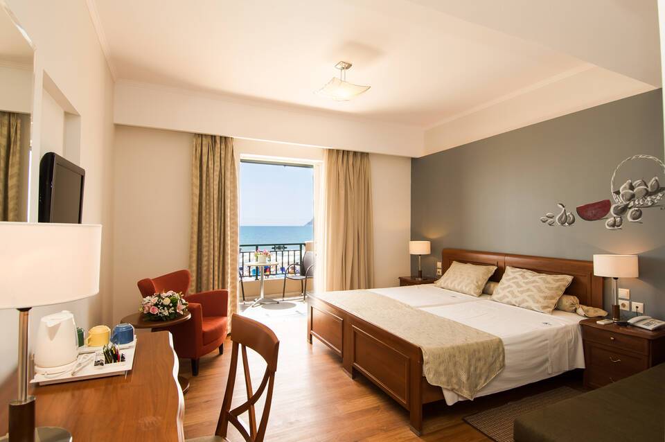 Mediterranean Beach Resort 4