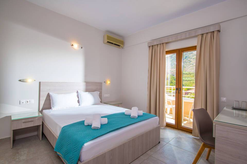 Niko Elen Hotel 5