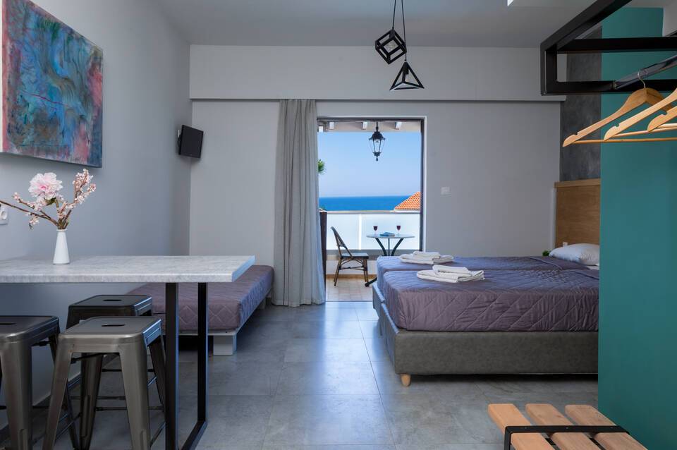 Nireas Hotel 5