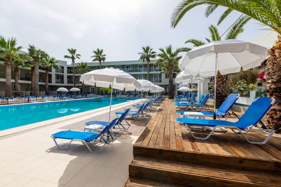 Cameo Beach Resort 4