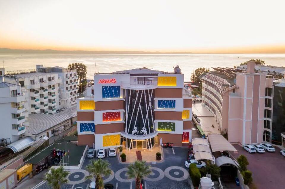 Armas Beach Hotel 1