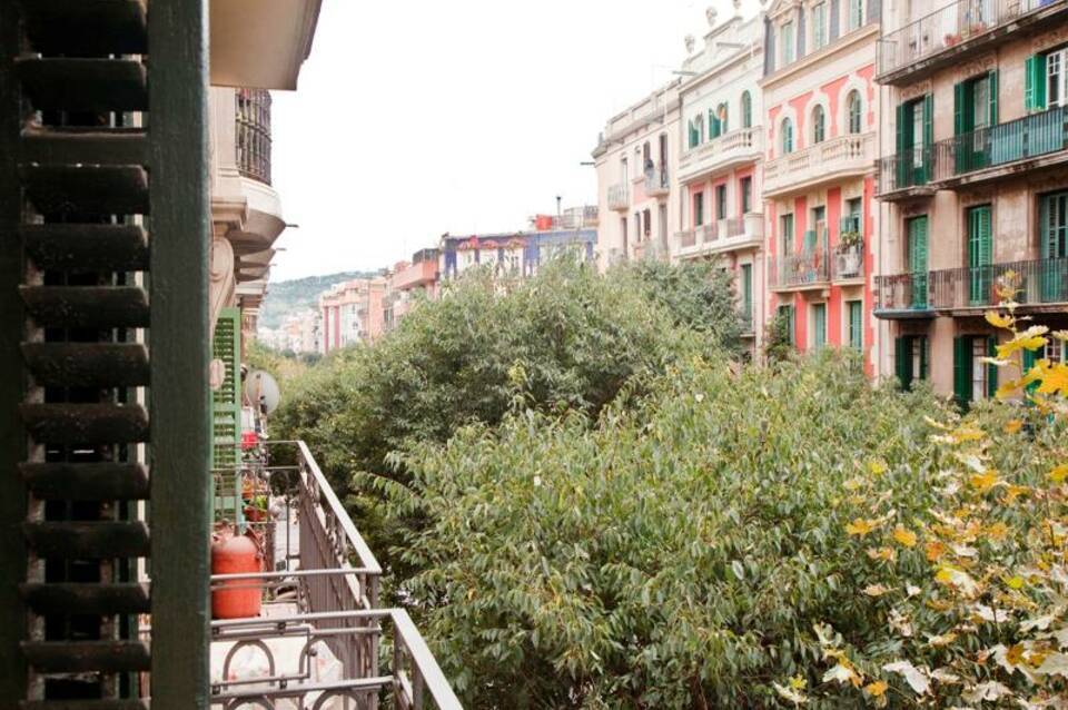 AinB Eixample-Miro Apartments 2