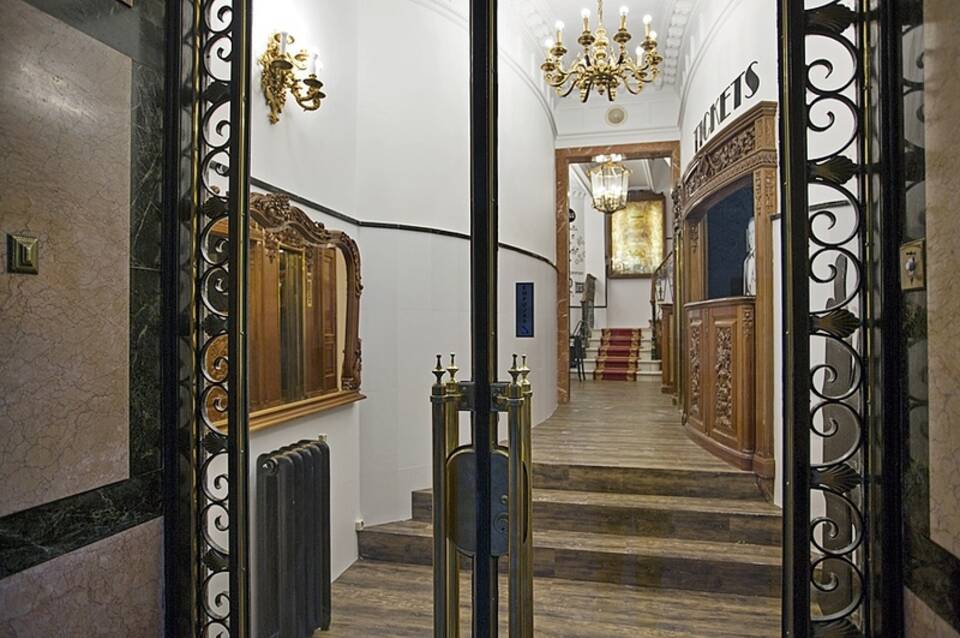 Casual Madrid del Teatro 5