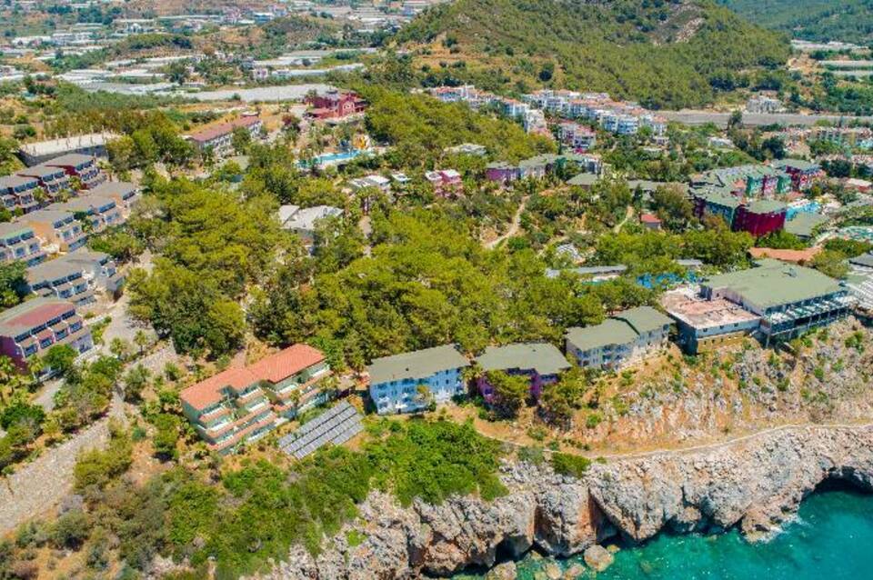 Senza Garden Holiday Club 4