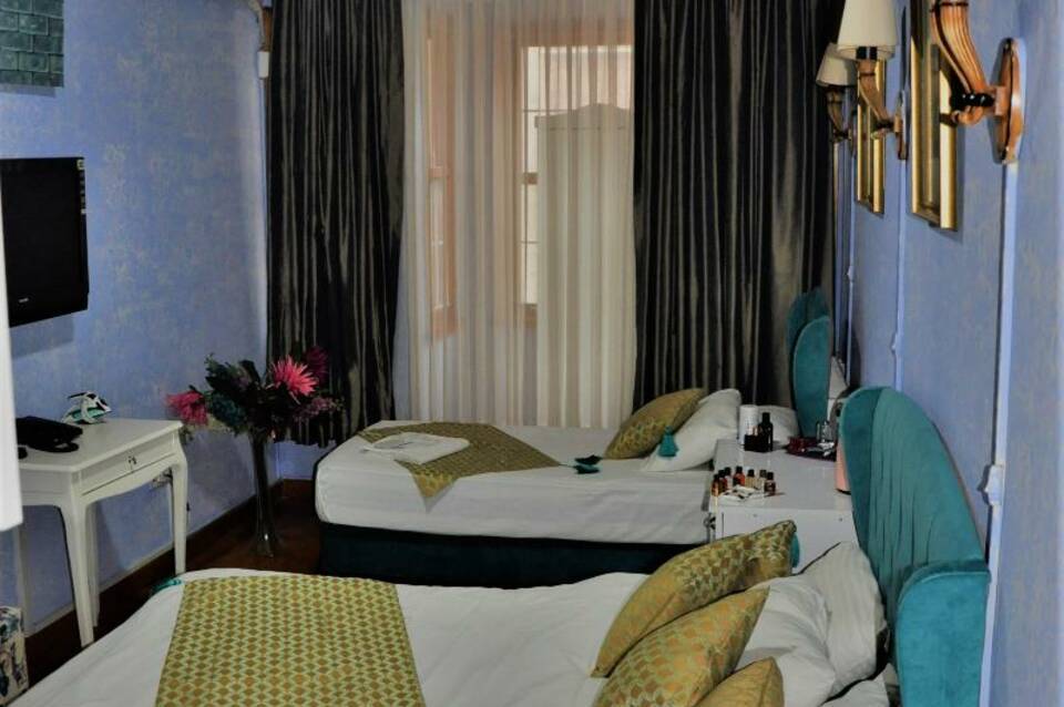 The Trip Hotel 4