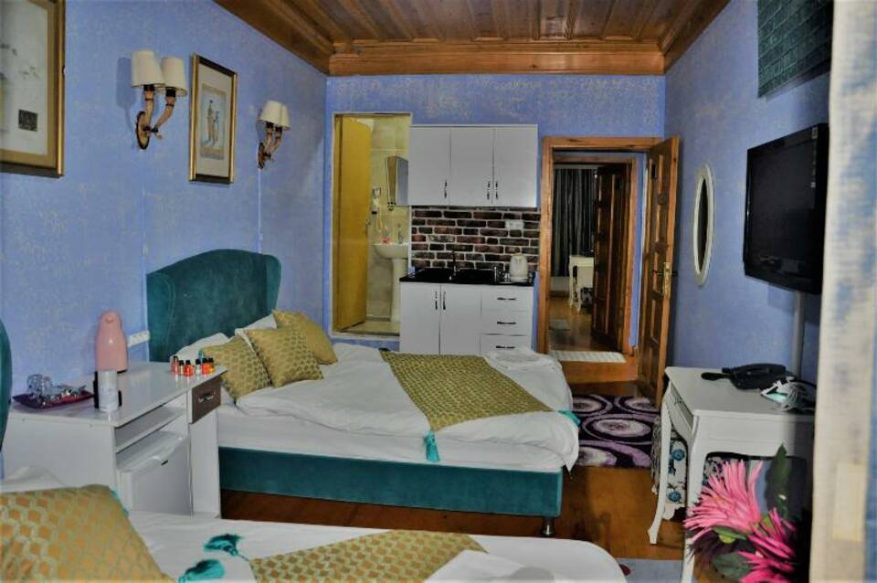 The Trip Hotel 5
