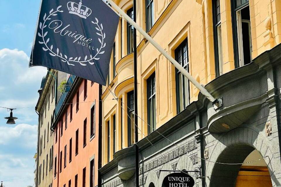 Unique Hotel 2