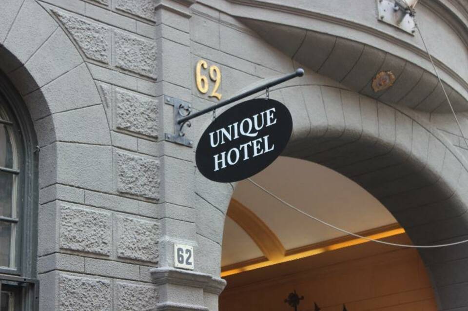 Unique Hotel 3
