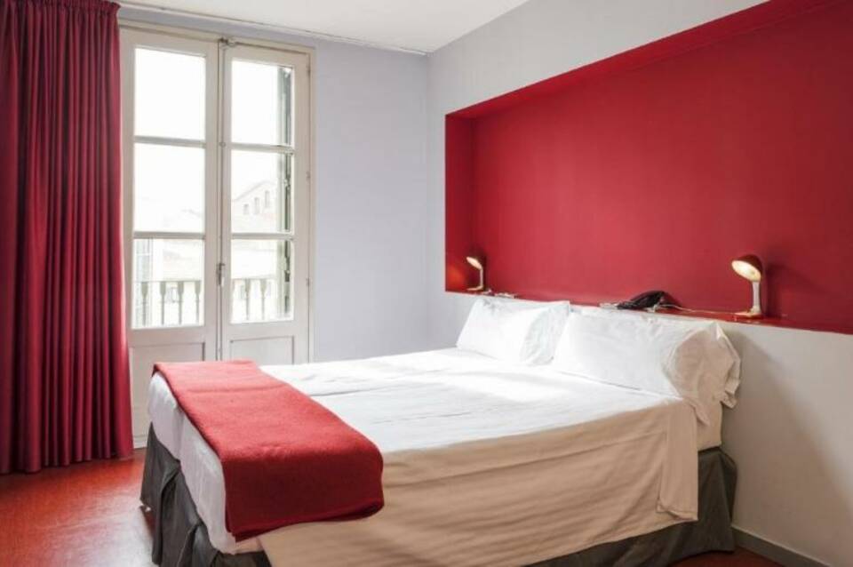 Ciutat Vella Hotel 3