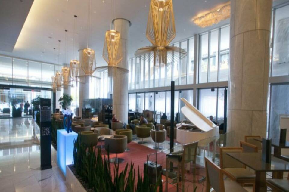 Fairmont Pacific Rim 4