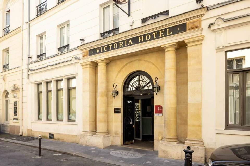 Victoria 1