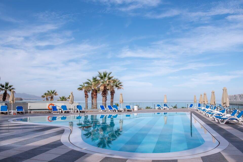 Arina Beach Resort 5
