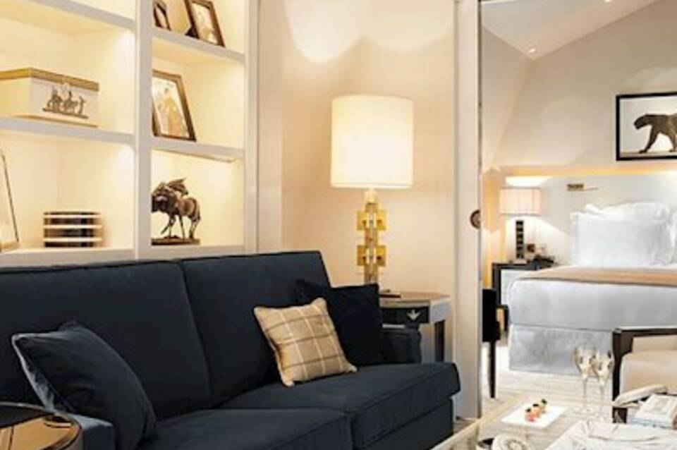 Hotel Montaigne Paris 3