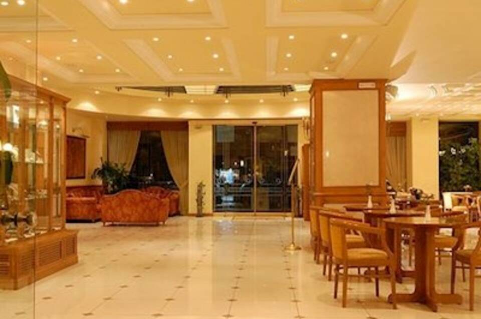 Athens Atrium Hotel & Suites 2