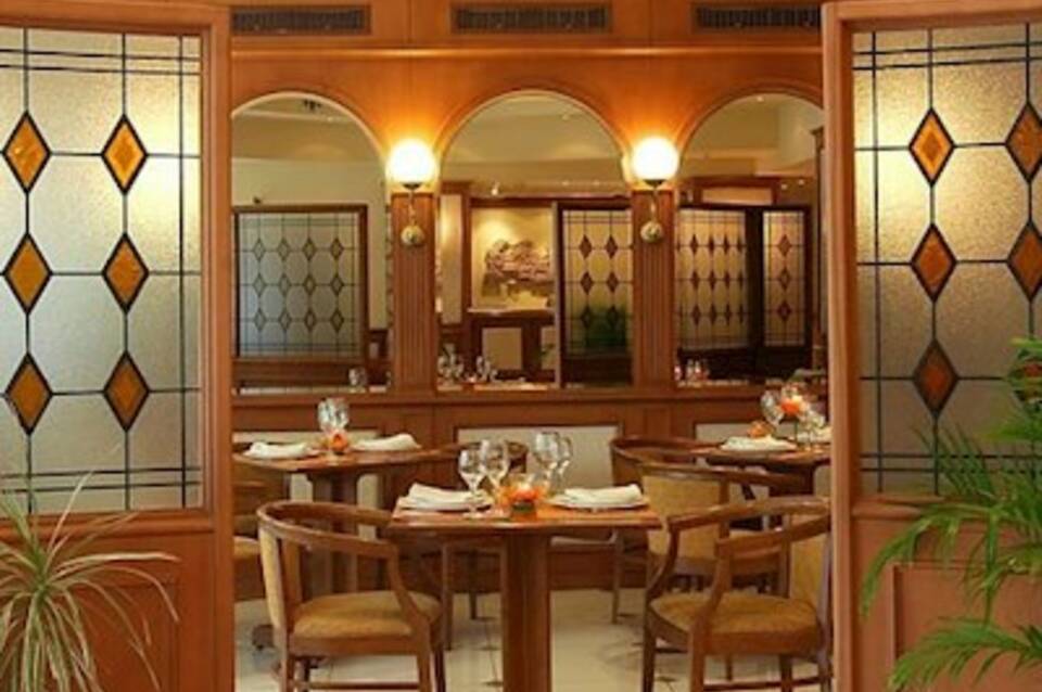 Athens Atrium Hotel & Suites 5