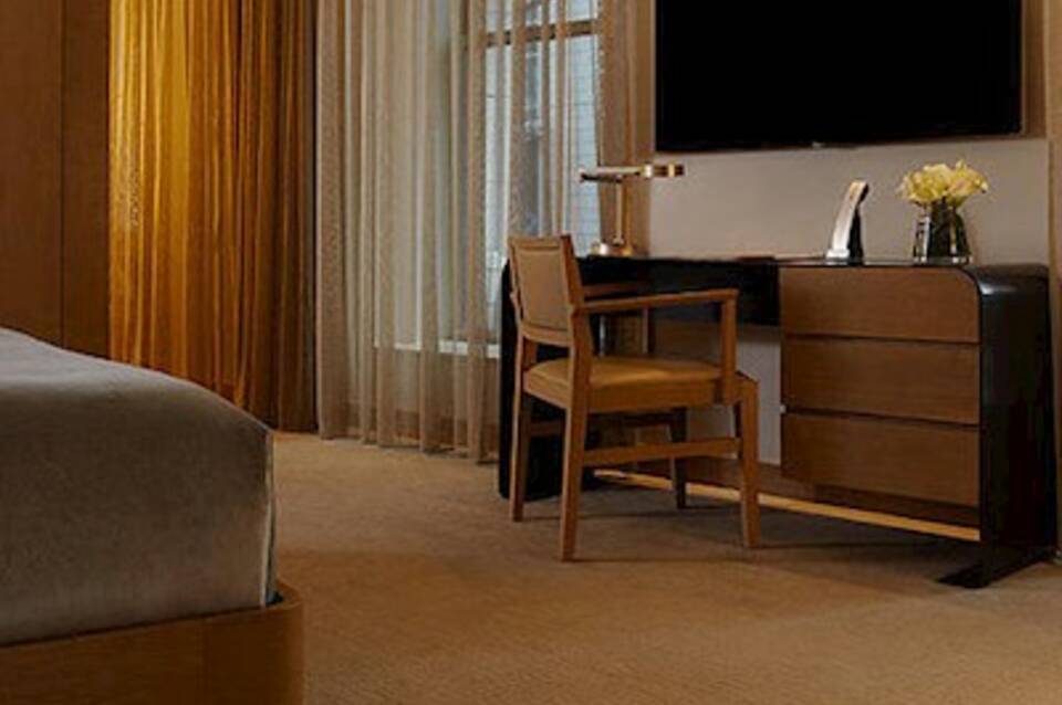 The Knickerbocker Hotel 5