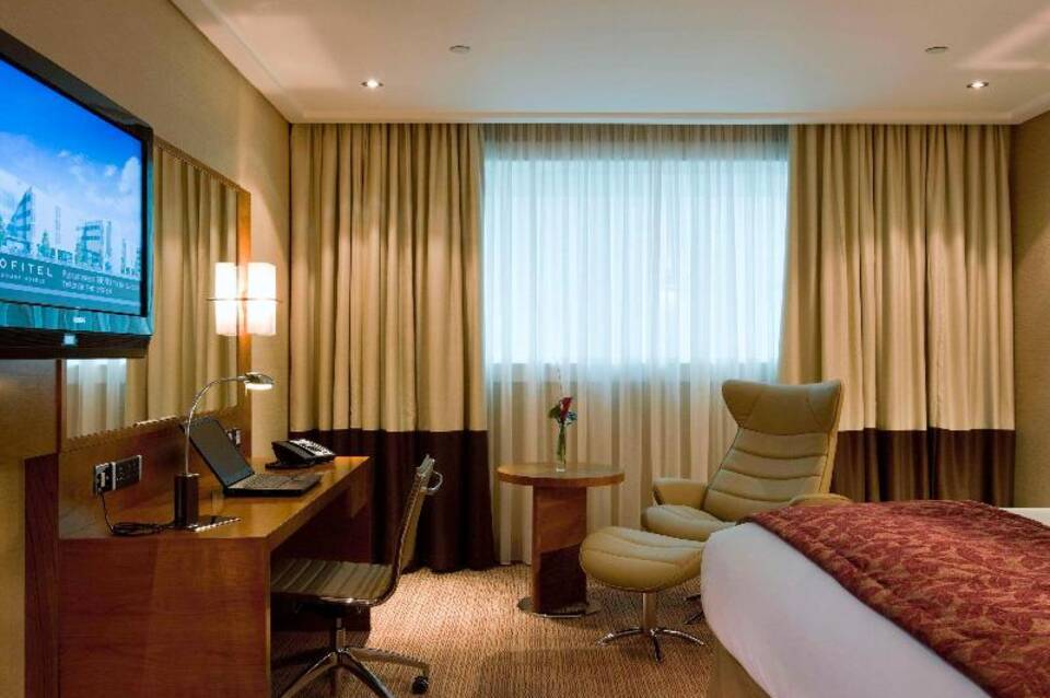 Sofitel London Heathrow 3