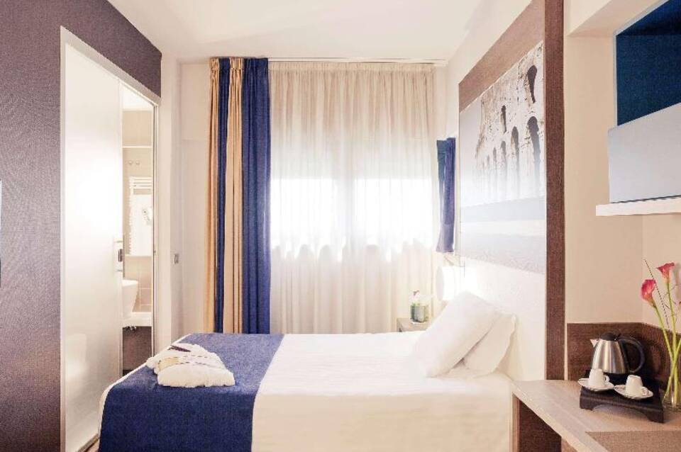Mercure Roma Centro Colosseo 1