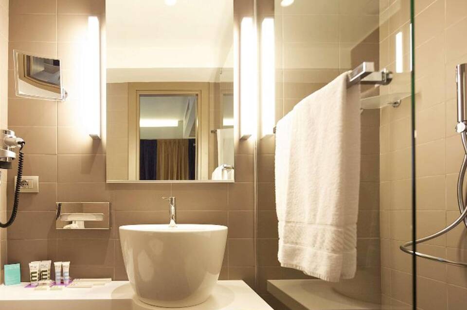 Mercure Roma Centro Colosseo 2